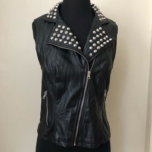 Forever 21 Jackets & Blazers - Forever 21 Faux Leather Studded Vest